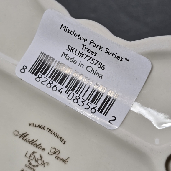 Lenox China Trees 2007 MISTLETOE PARK Village Treasures Sculpture - Picture 11 of 11